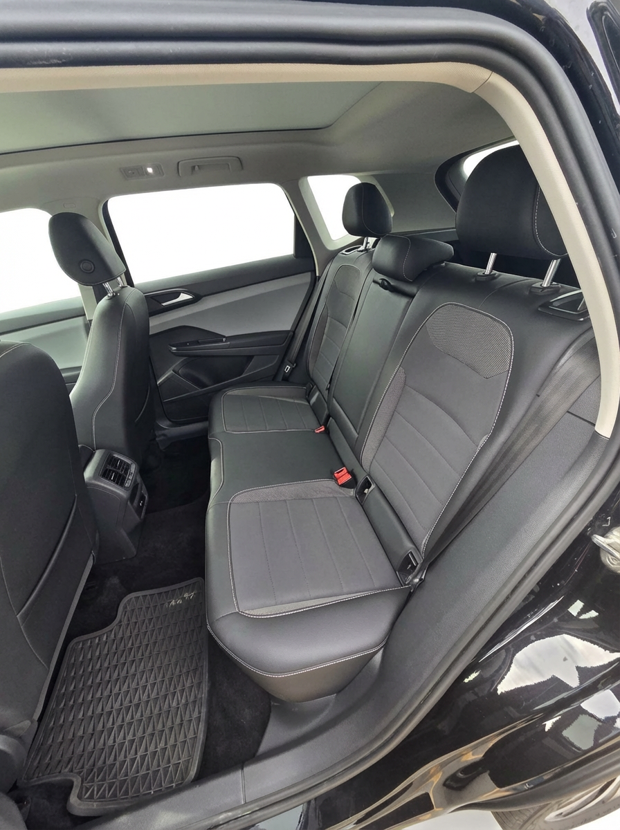 2022 VW Taos SE Interior